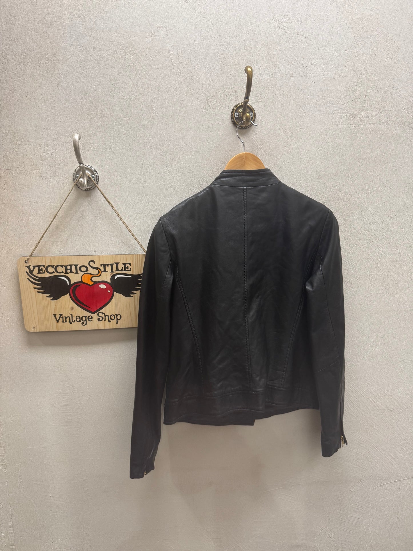 REAL LEATHER