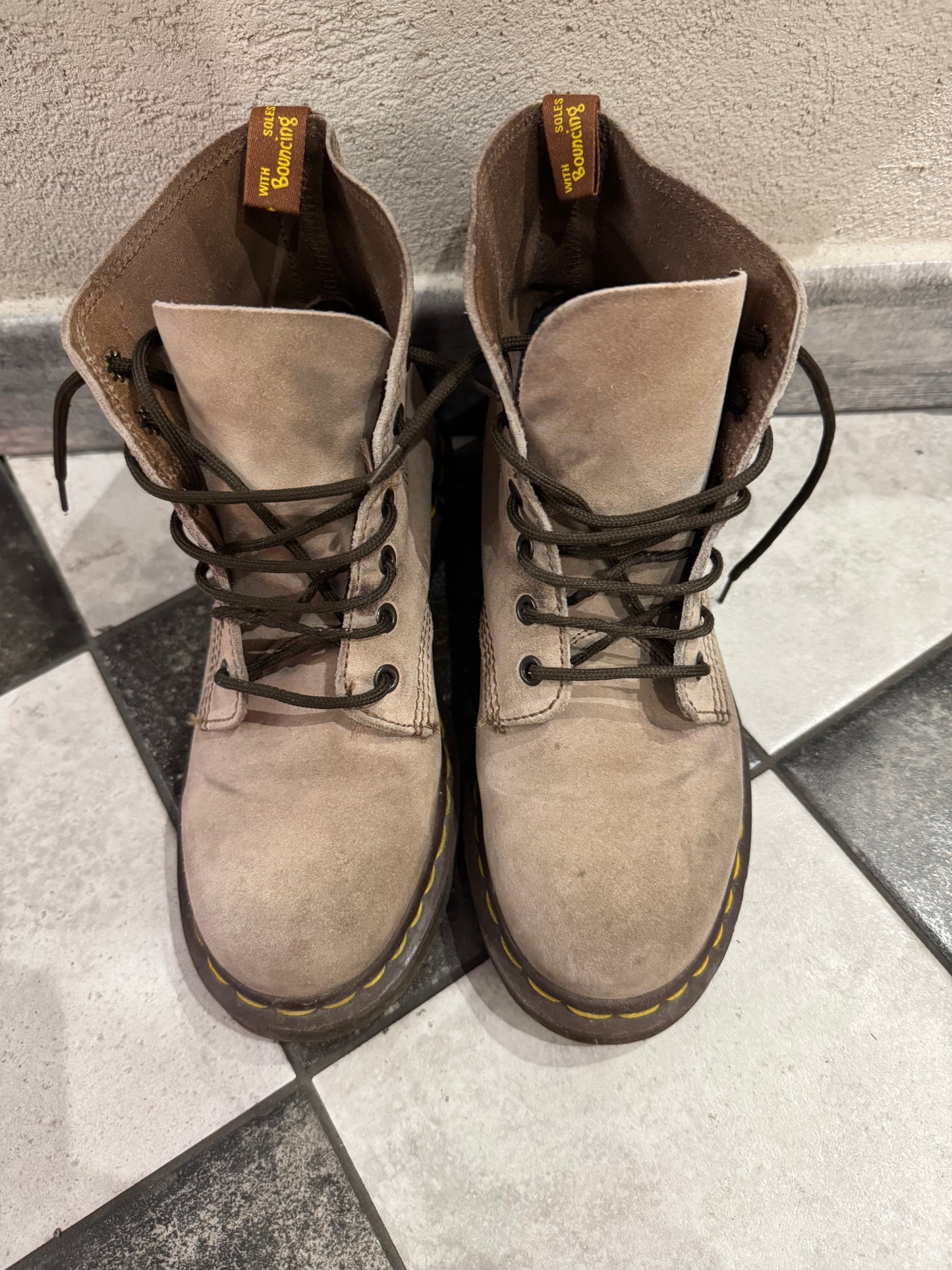 DR MARTENS PASCAL MADE IN ENGLAND