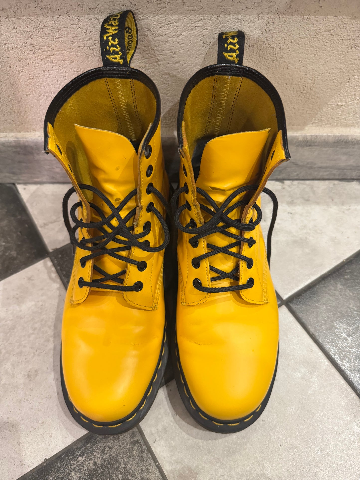 DR MARTENS 1460