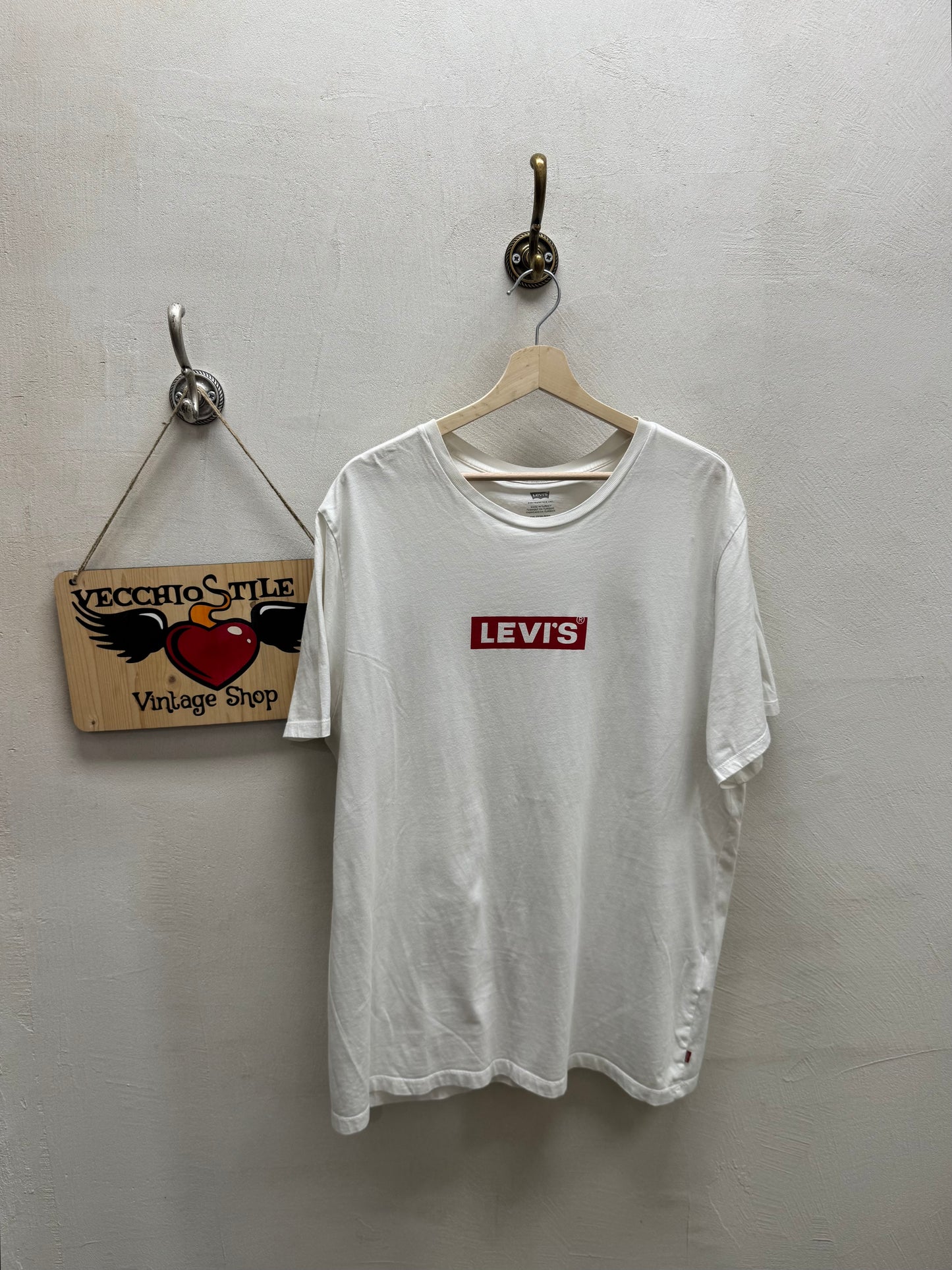 LEVI’S