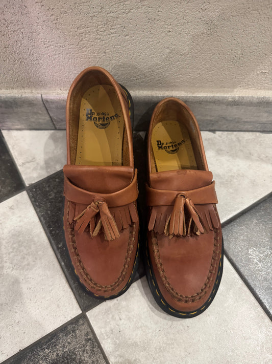DR MARTENS ADRIAN