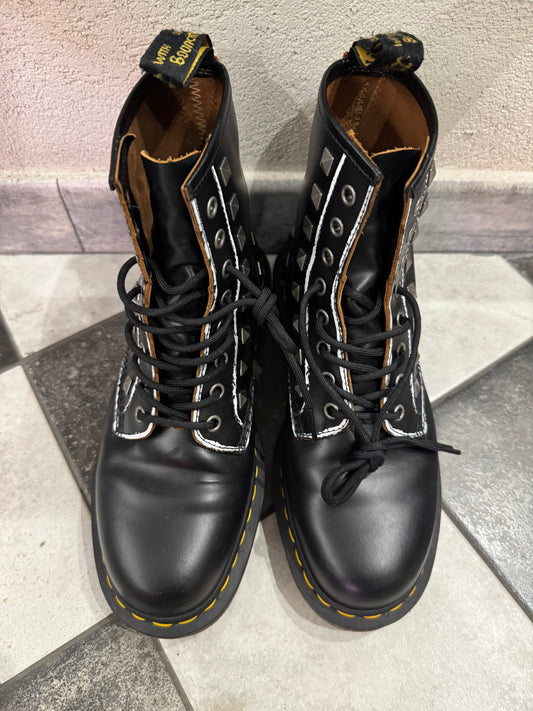 DR MARTENS 1460 STUD