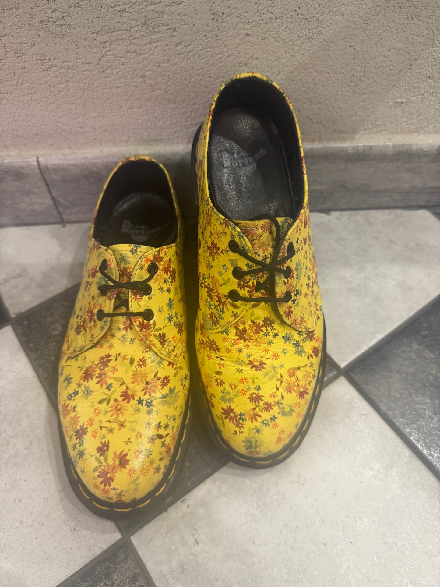 DR.MARTENS 10084