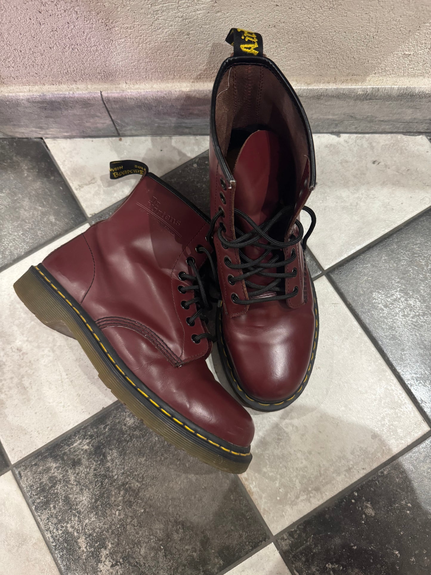 DR.MARTENS 10072