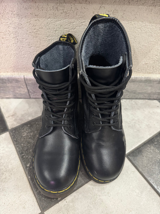 DR.MARTENS