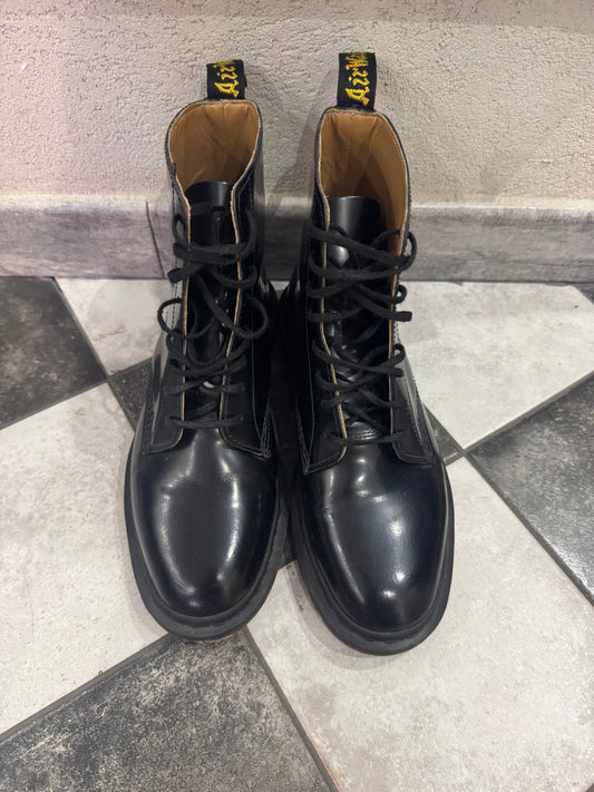 DR.MARTENS WINCHESTER II