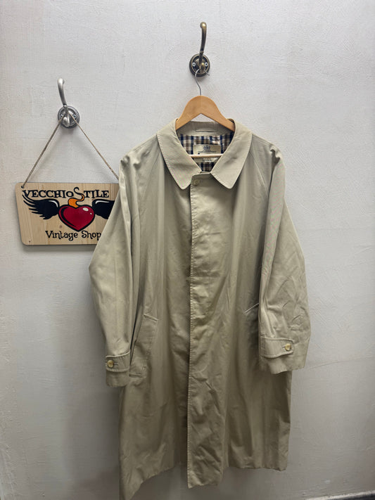 AQUASCUTUM OF LONDON