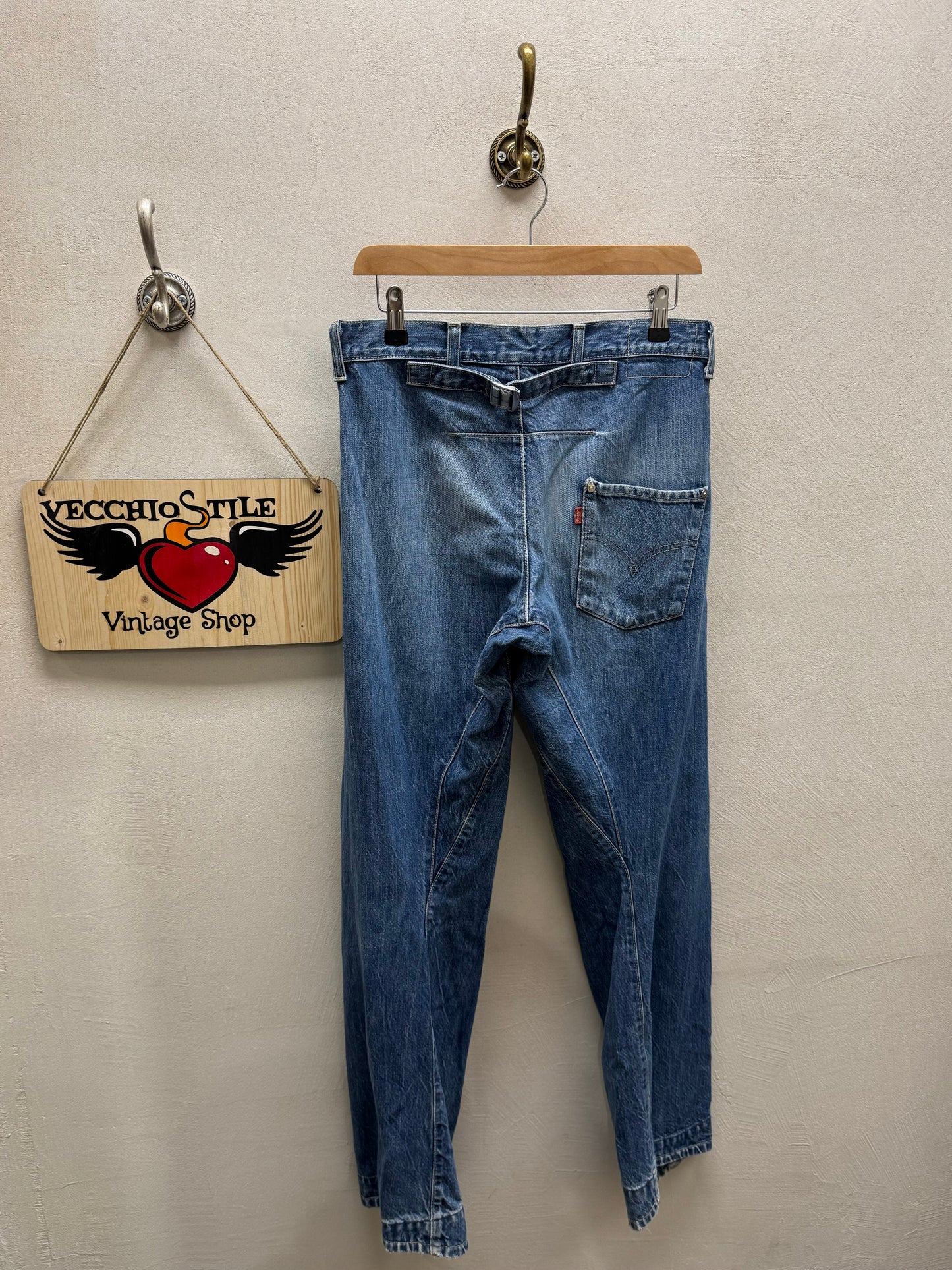 LEVI’S ENGINEERED