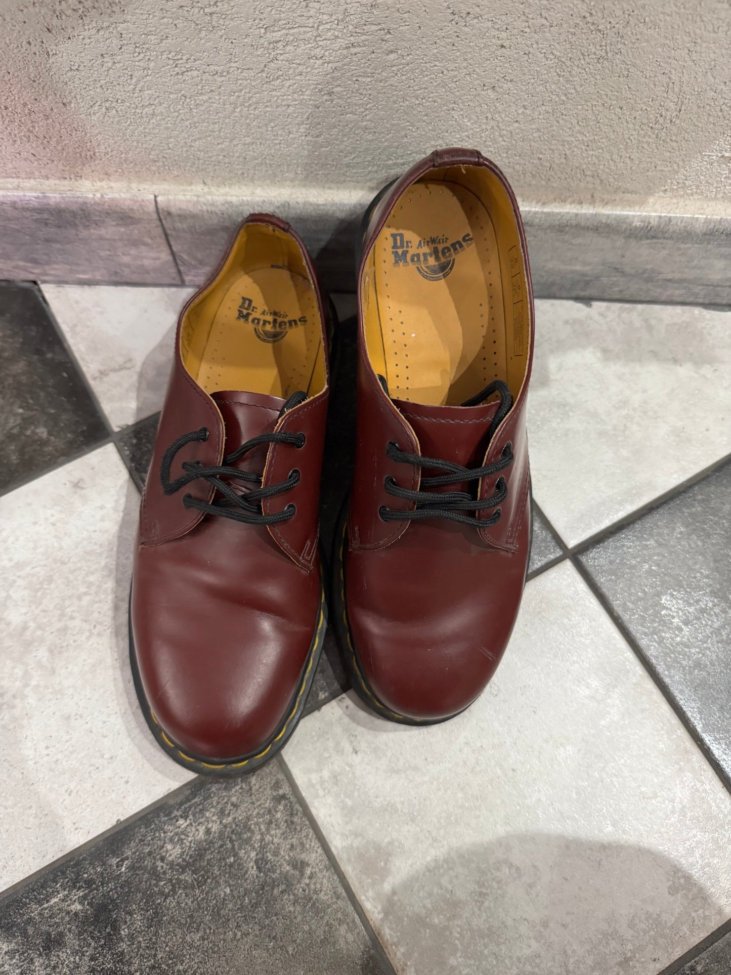 DR MARTENS 10085