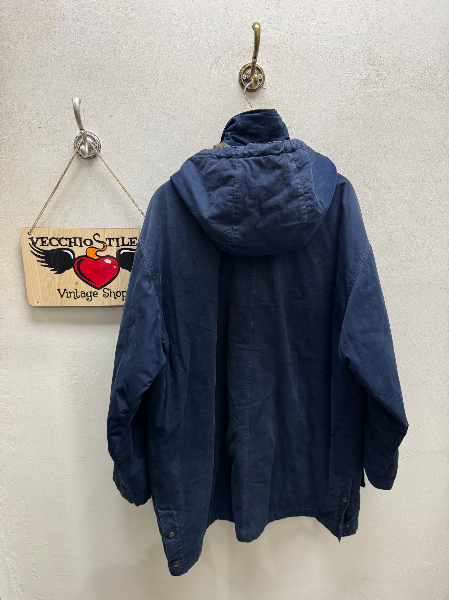 AQUASCUTUM OF LONDON