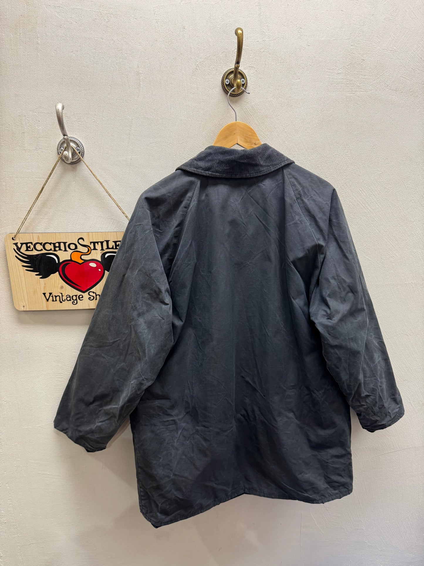 AQUASCUTUM OF LONDON
