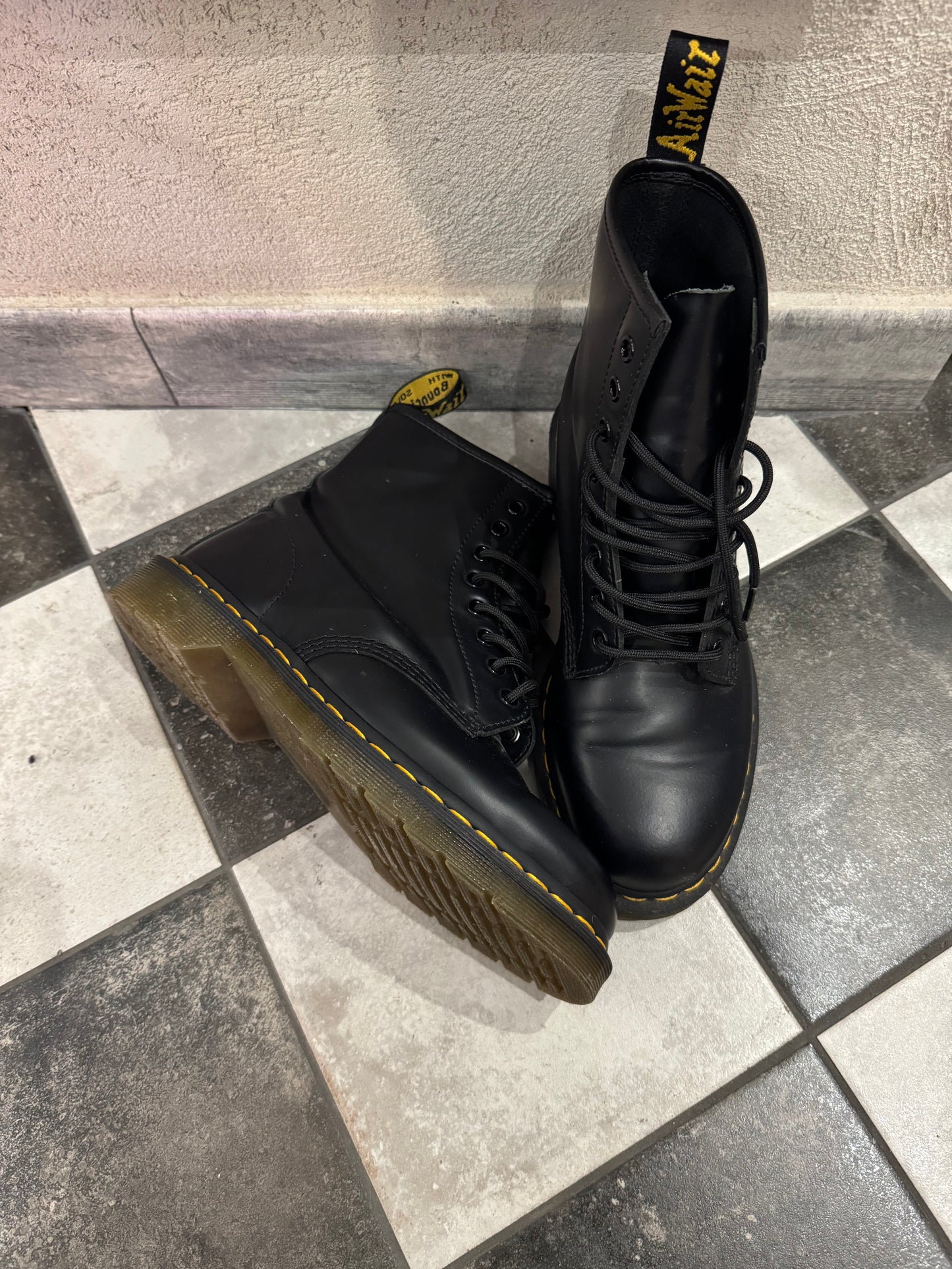 DR MARTENS 1460
