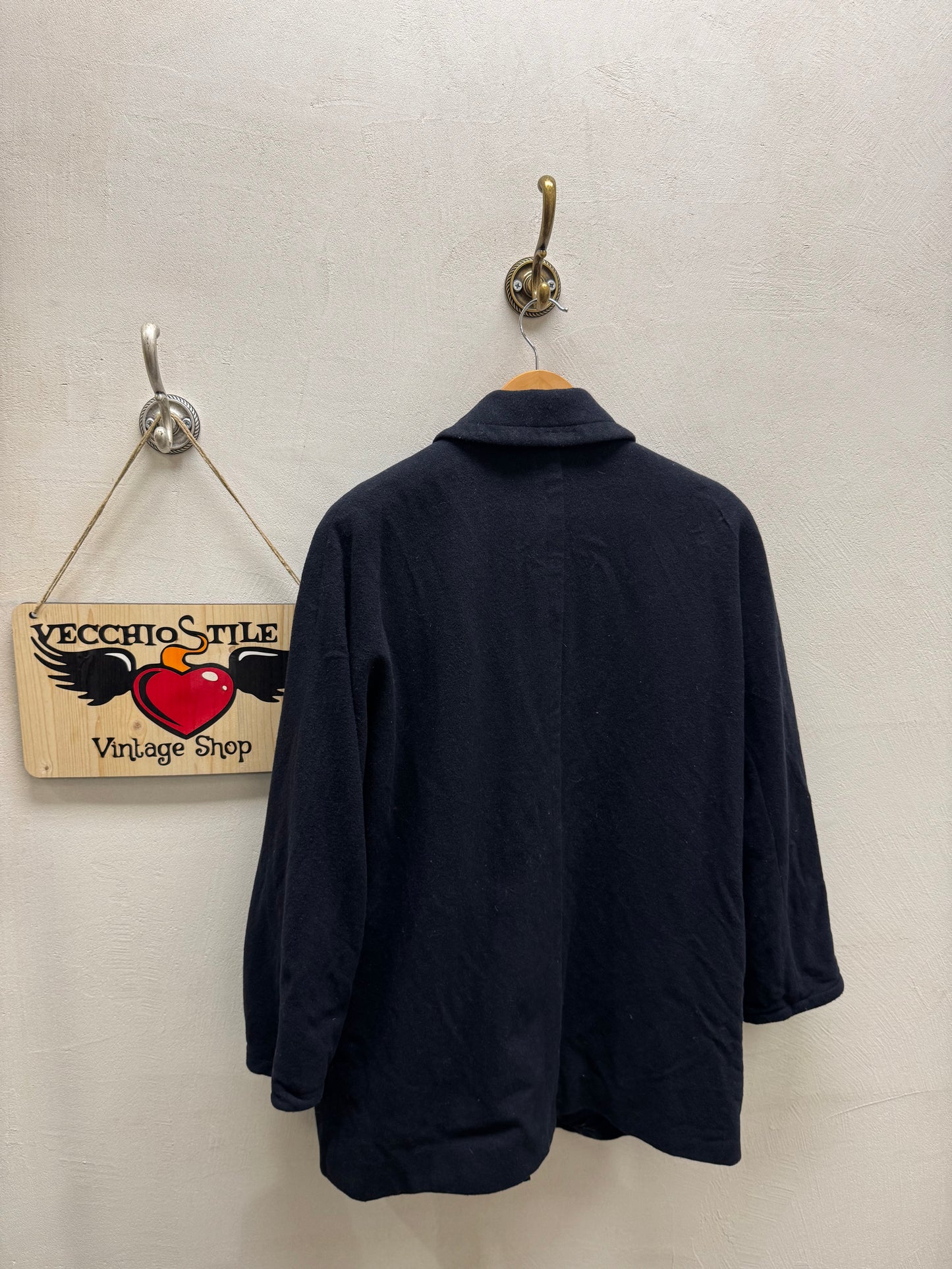 AQUASCUTUM OF LONDON