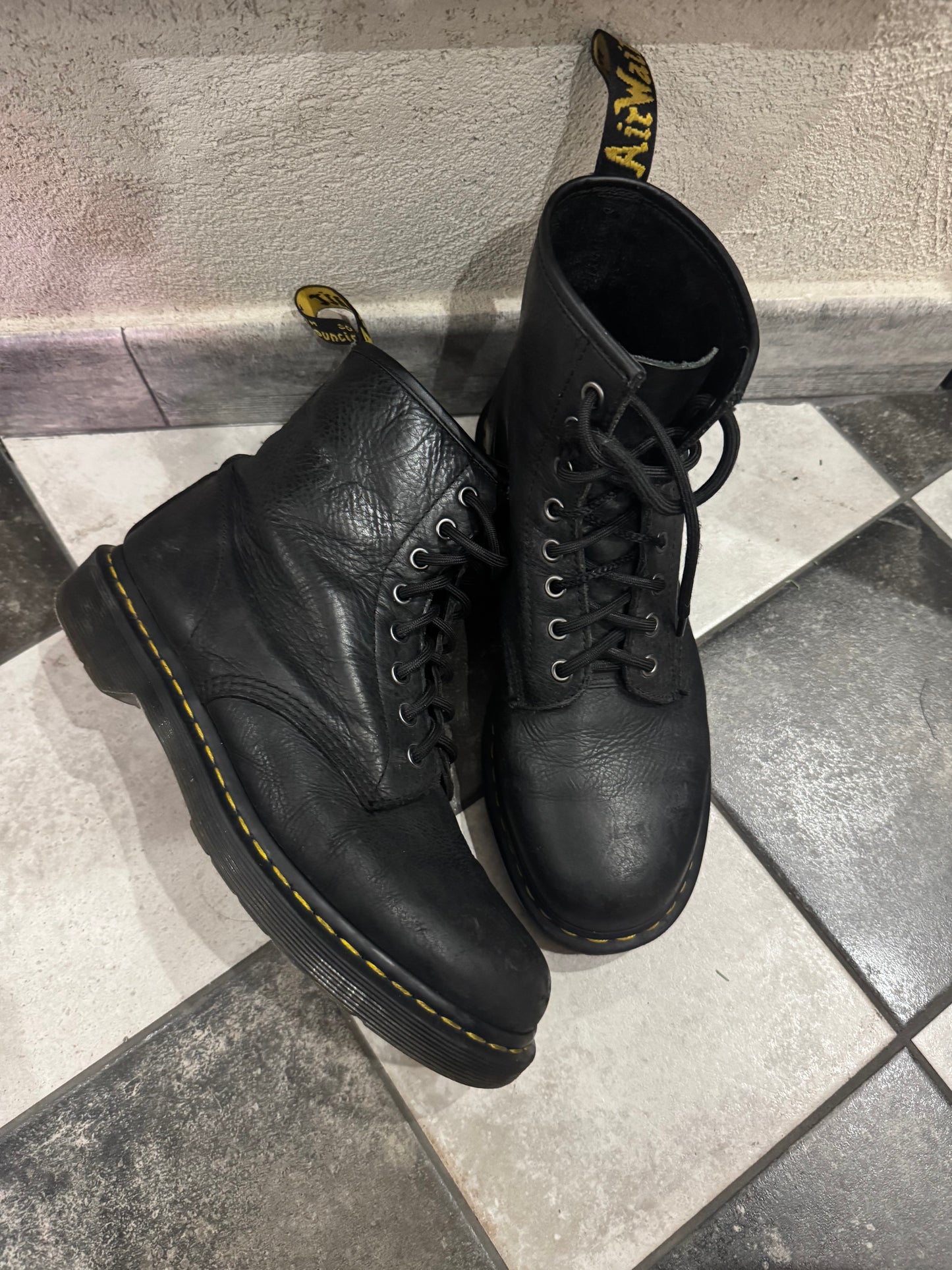 DR MARTENS 1460