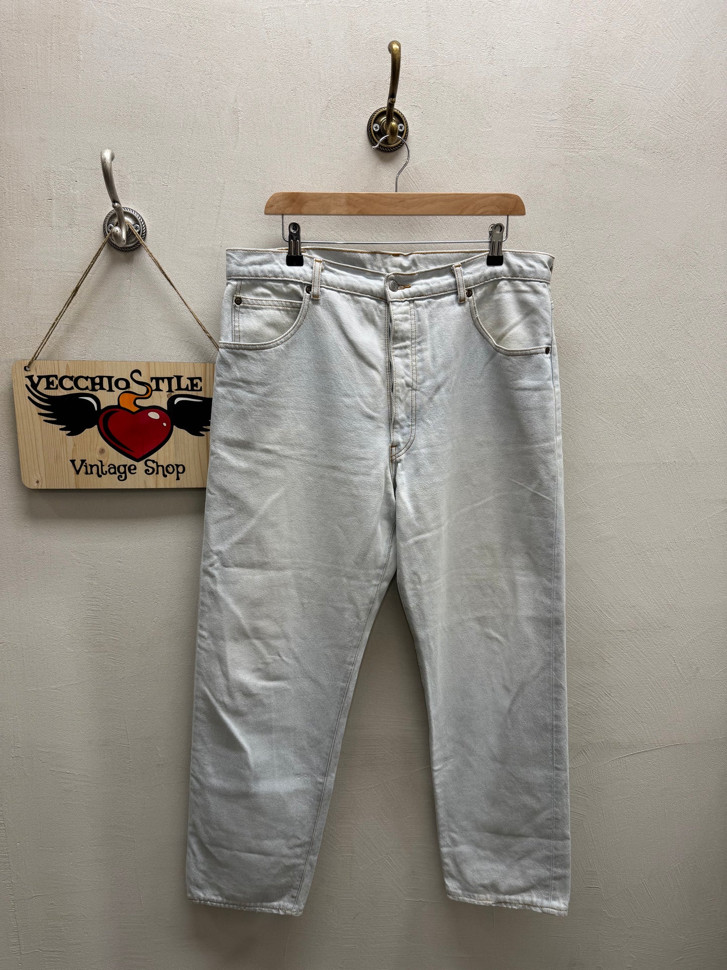 LEVI’S