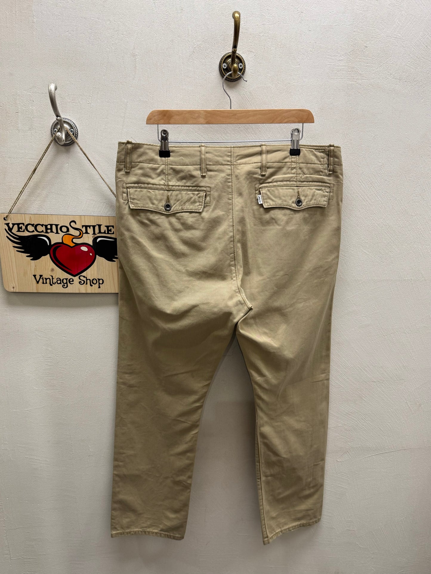 LEVI’S