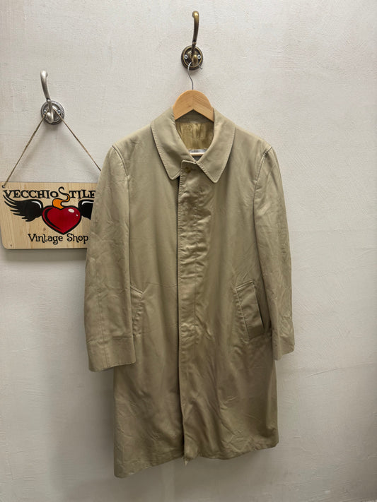 AQUASCUTUM OF LONDON