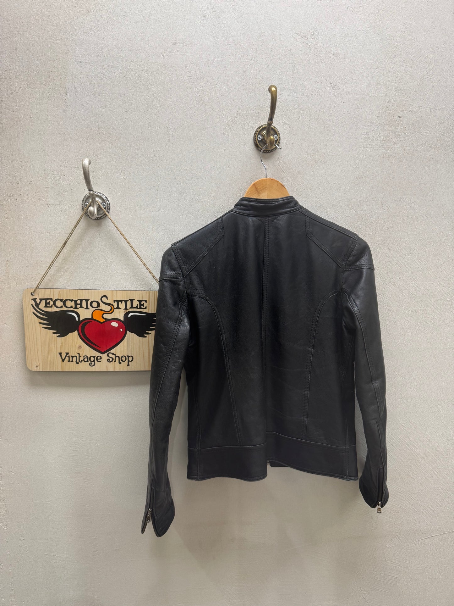 REAL LEATHER